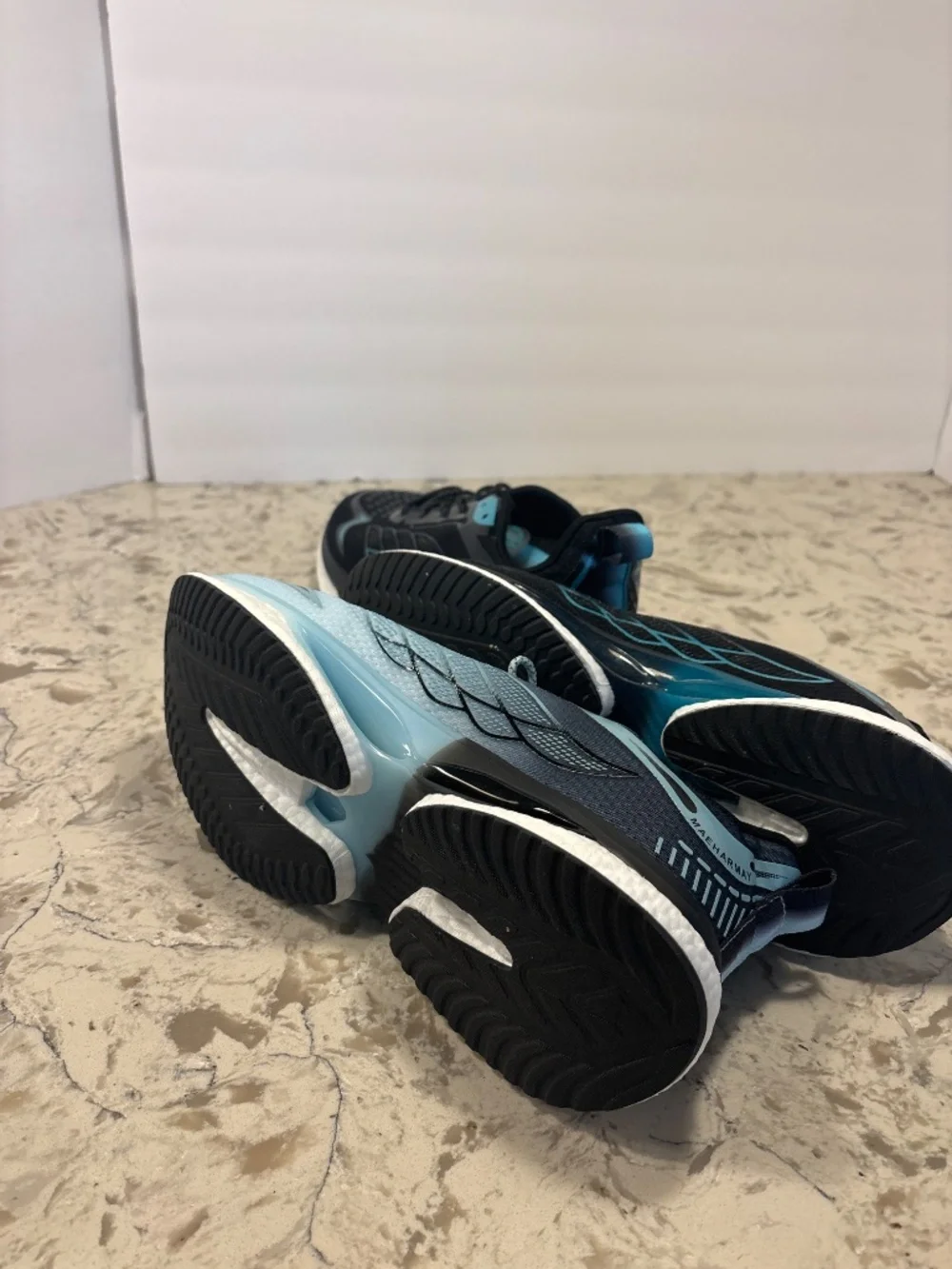 Maeharmay Armadillo Sneakers Women’s 42 Two Pairs